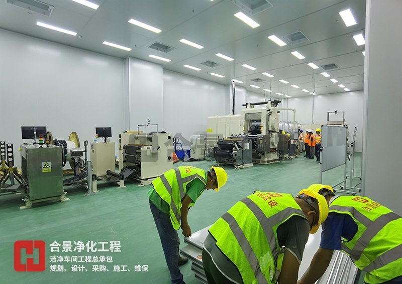 鋰電池?zé)o塵車(chē)間廠房建設(shè)施工中